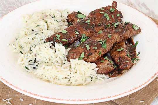 Corfu Soffritto with aromatic rice